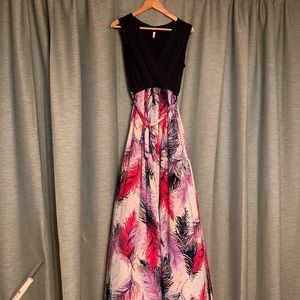 Maternity maxi dress